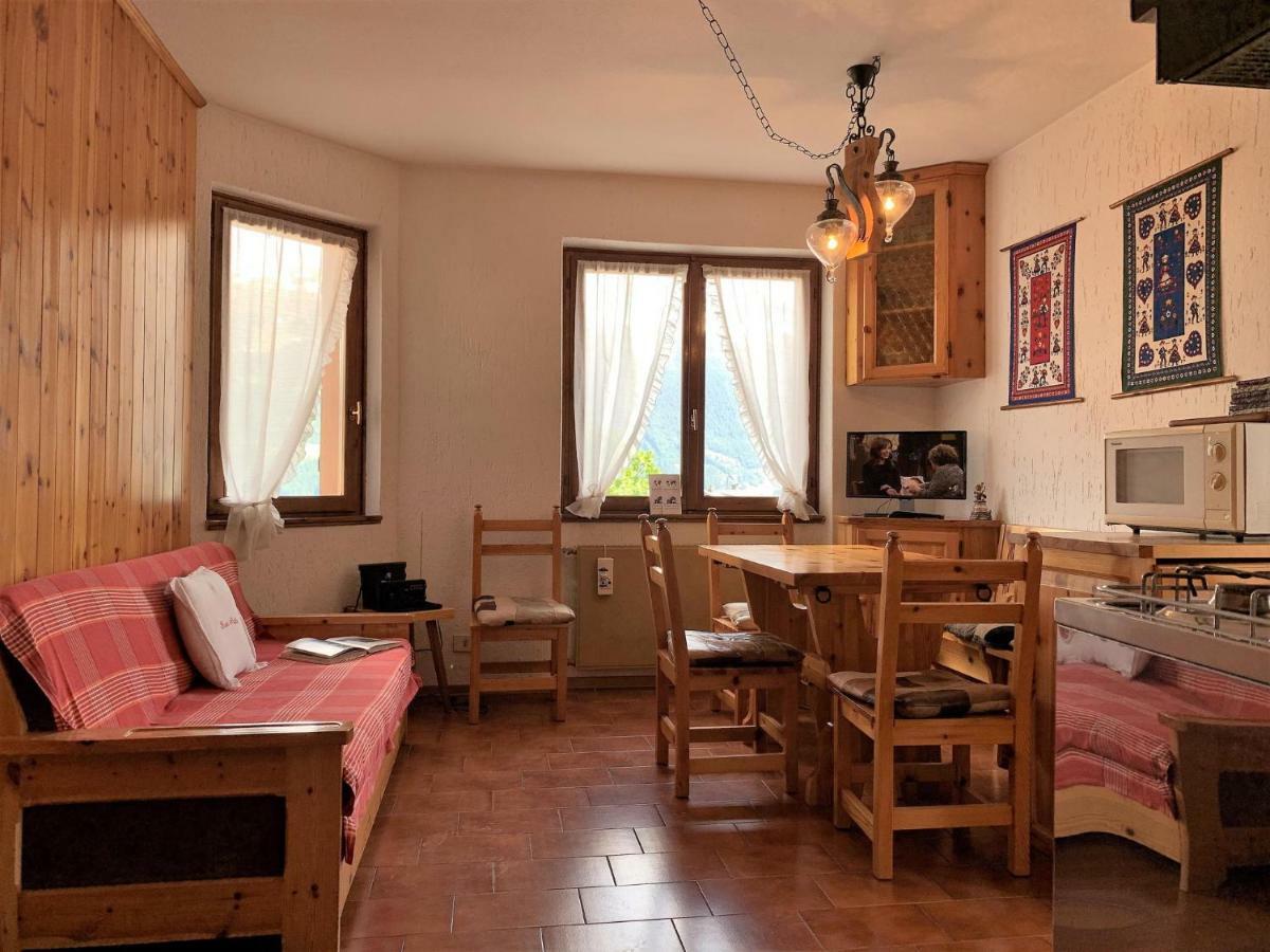 Piccola Residenza By Holiday World Leilighet Oga Eksteriør bilde